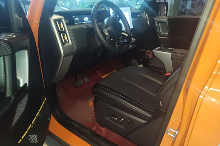 Used iCAR V23 2025 501 Four-Wheel Drive Advanced Version