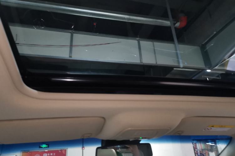 Used Buick GL8 2023 Facelifted Land Cruiser Executive Luxury Version