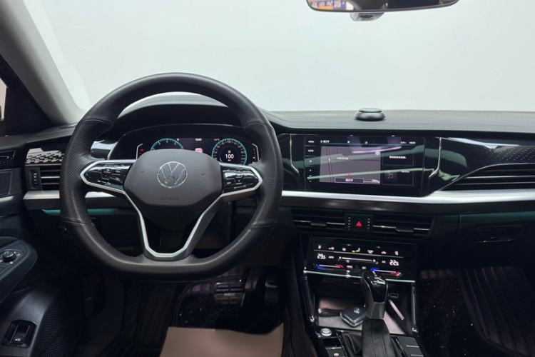 Used Volkswagen Passat 2022 330TSI Starry Luxury Edition
