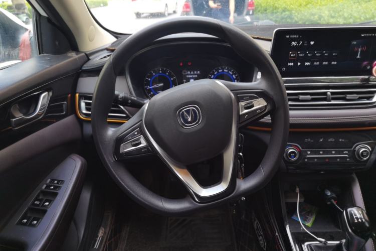 Used CHANGAN Eado DT 2019 1.6L Manual Comfort Model China VI Standard
