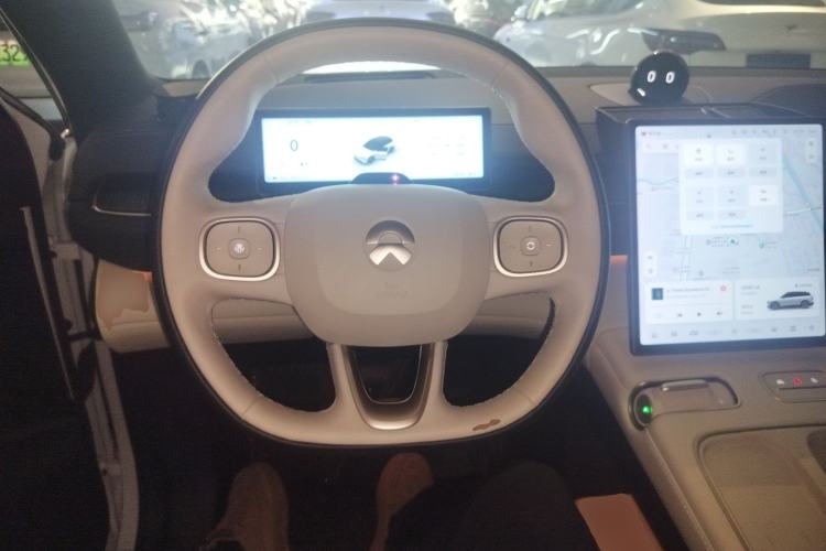 Used Nio ES6 2024 75 kWh Steering Wheel