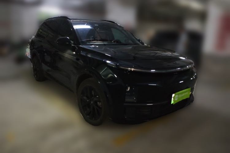 Used Li Auto L8 2023 Air model
