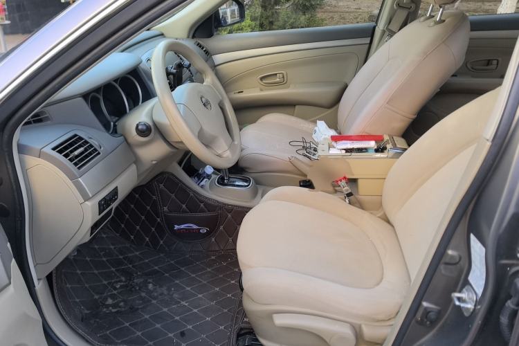 Used Nissan Sylphy 2018 Classic 1.6XE+ CVT Leading Edition Left Front Seat