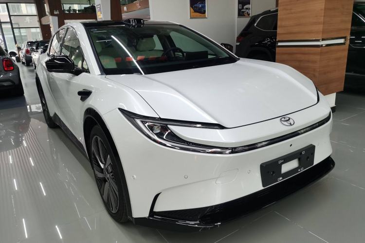 Used Toyota bZ5 2025 Model 550 PRO Smart Driving Edition
