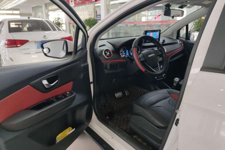 Used Haval H1 2017 Blue Label 1.5L AMT Standard Model Interior 2