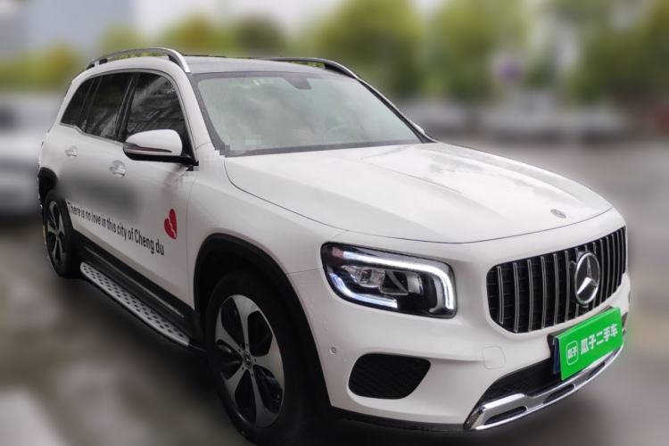 Used Mercedes-Benz GLB 2023 GLB 220 Fashion Model Front Right 45 Deg