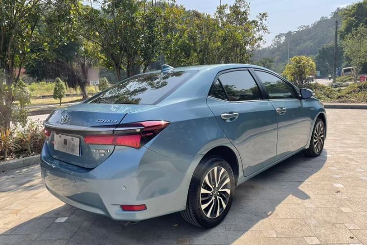 Used Toyota Corolla 2017 Revised Dual-Engine 1.8L E-CVT Leading Edition
