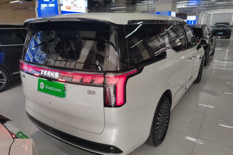 Used Zeekr 009 2024 Six-Seat Executive Version 4WD 108 kWh Rear Right 45 Deg