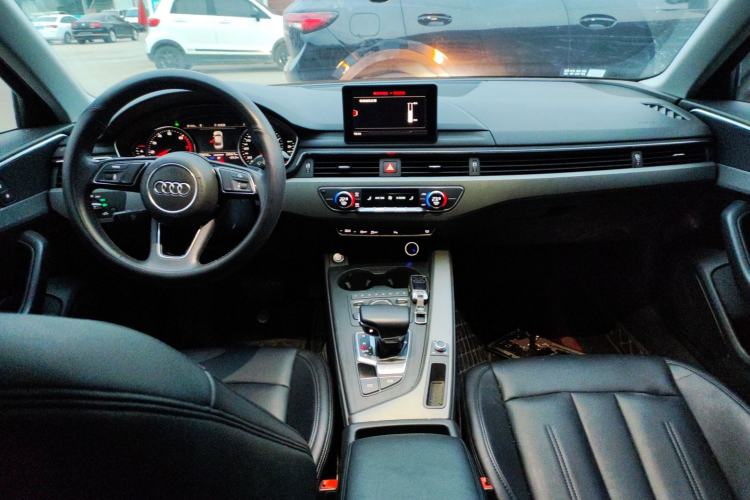 Used Audi A4L 2019 40 TFSI Ambition China VI
