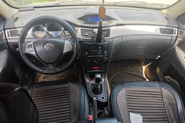 Used Dongfeng Aeolus H30 2011 1.6L Automatic ZunYa Model