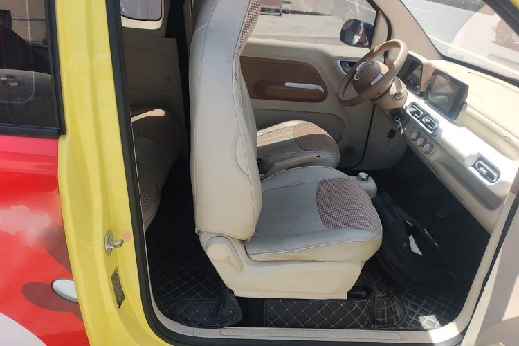 Used Wuling Hongguang MINIEV 2024 3rd Generation 215km Advanced Version Right Front Seat