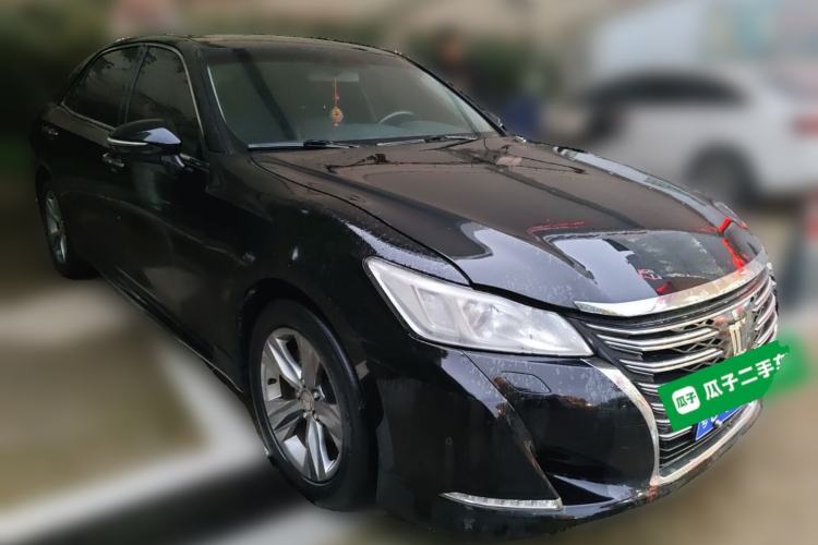 Used Toyota Crown 2015 2.0T Fashion Edition Front Right 45 Deg