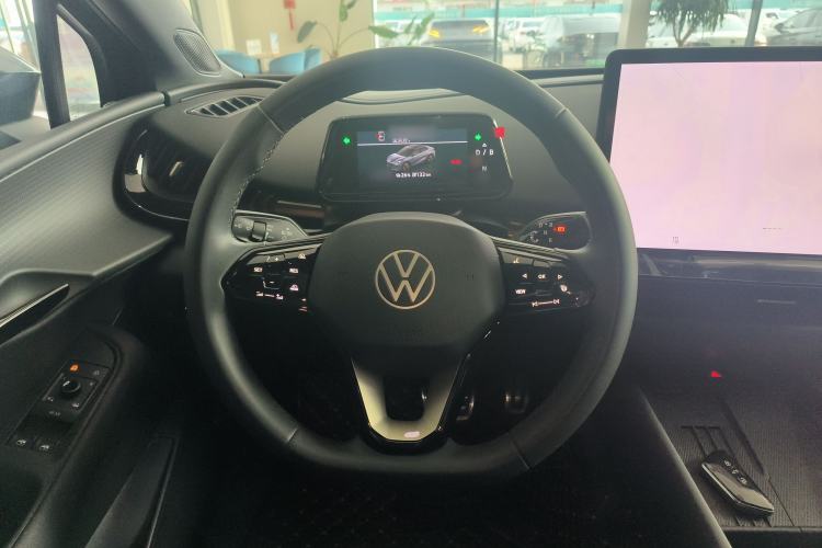 Used Volkswagen ID.UNYX 2024 Pro Long-Range Version Steering Wheel