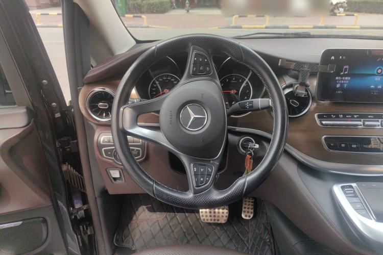 Used Mercedes-Benz V-Class 2021 V 260 L Long-wheelbase Luxury Edition