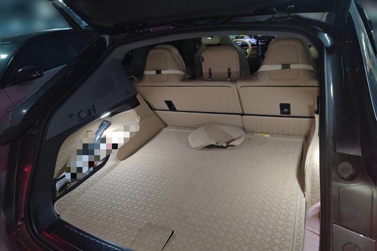 Used Hima Luxeed R7 2024 All-Electric 802 km Max