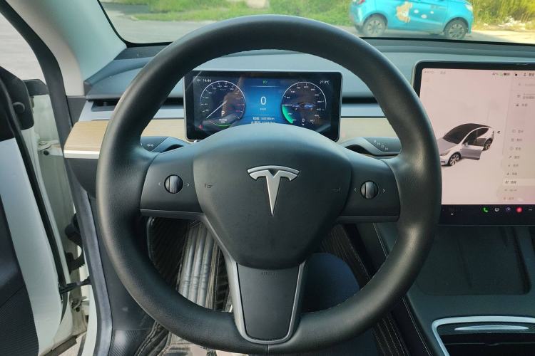 Used Tesla Model Y 2022 Rear-Wheel-Drive Version

