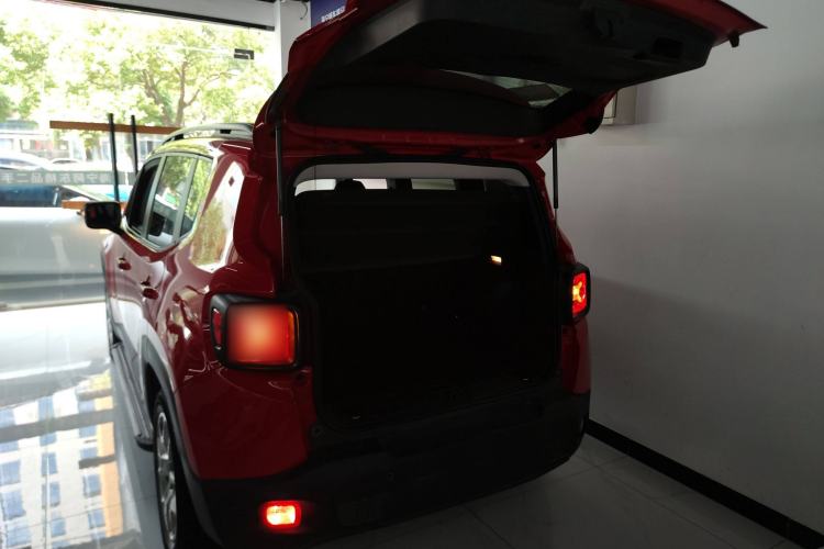 Used Jeep Renegade 2018 Connected Large Screen Version 180T Automatic High-Energy Edition