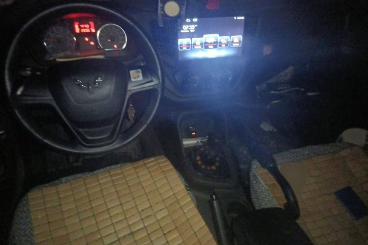 Used Wuling Hongguang V 2019 1.5L Jingqu Version China VI LAR