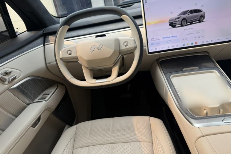 Used ONVO Luxeed L90 2025 Model—Ultra Six-Seater Version Interior 5