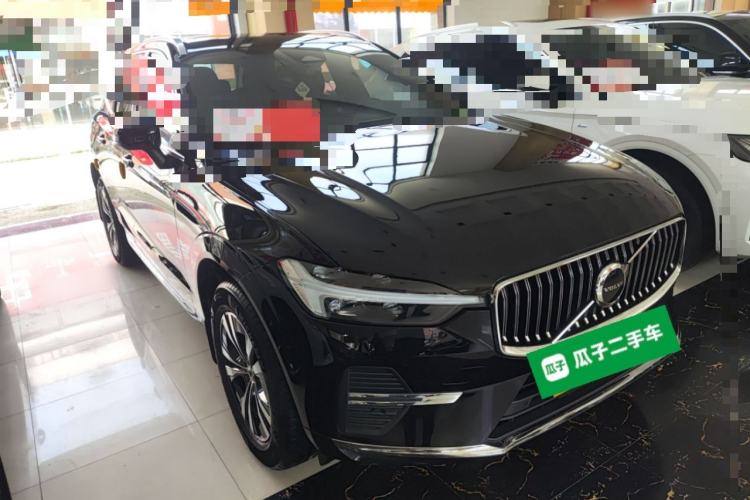 Used Volvo XC60 2025 B5 4x4 Smart Luxury Edition Front Right 45 Deg