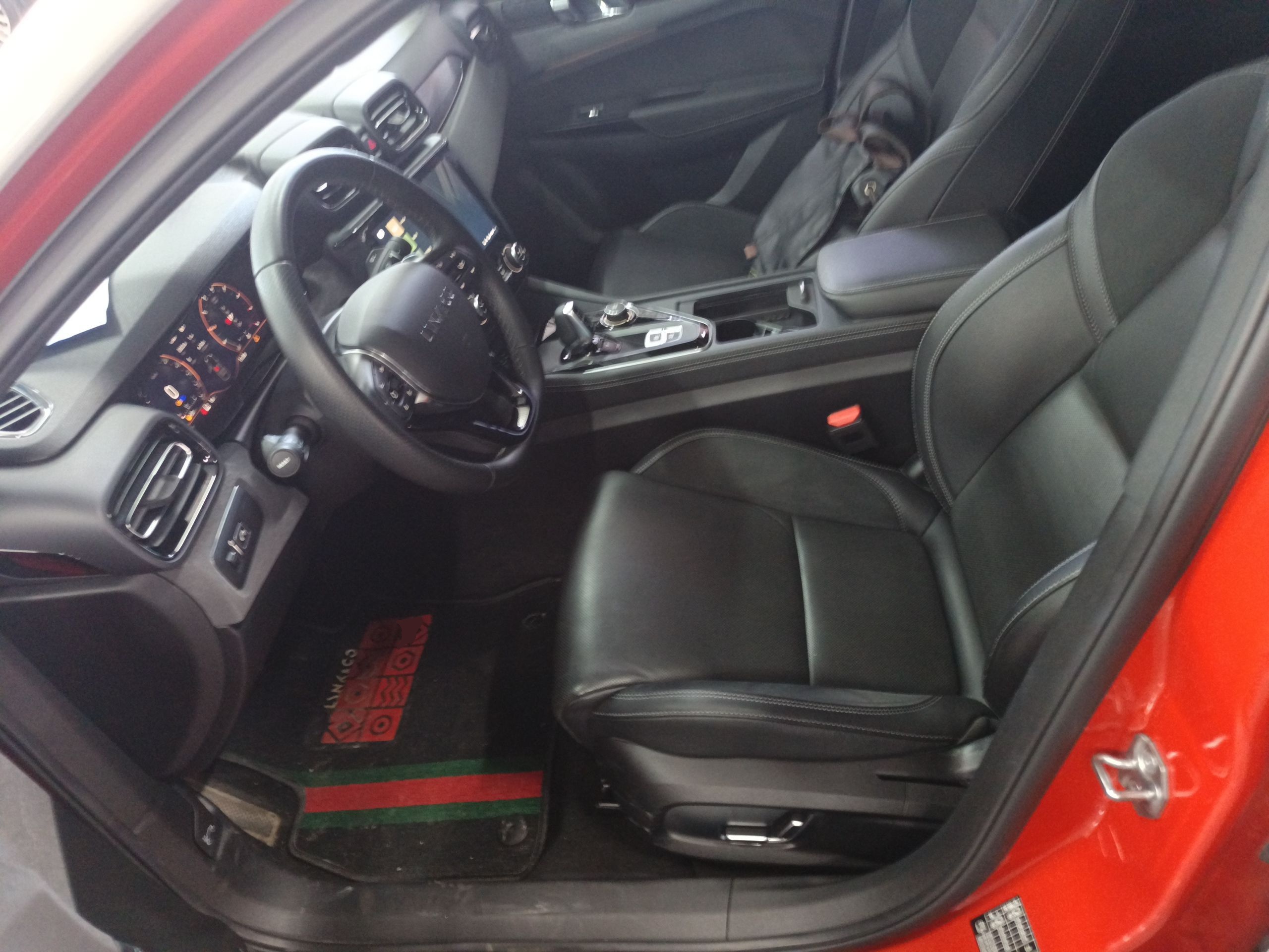 Interior delantero