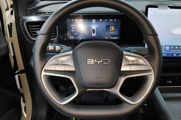 Used BYD Sealion 06 New Energy 2025 Model DM-i 170 Navigation Pro Edition
