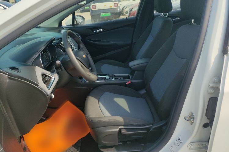 Used Chevrolet Cruze 2017 1.5L Automatic Pioneer Sunroof Edition Left Front Seat