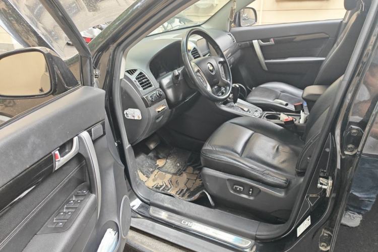 Used Chevrolet Captiva 2014 2.4L 4x4 Flagship Edition 7 Seats
