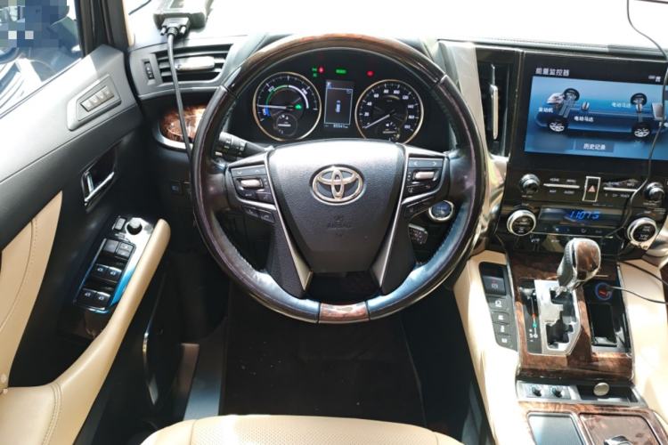 Used Toyota Alphard 2020 Dual-Engine 2.5L Luxury Edition
