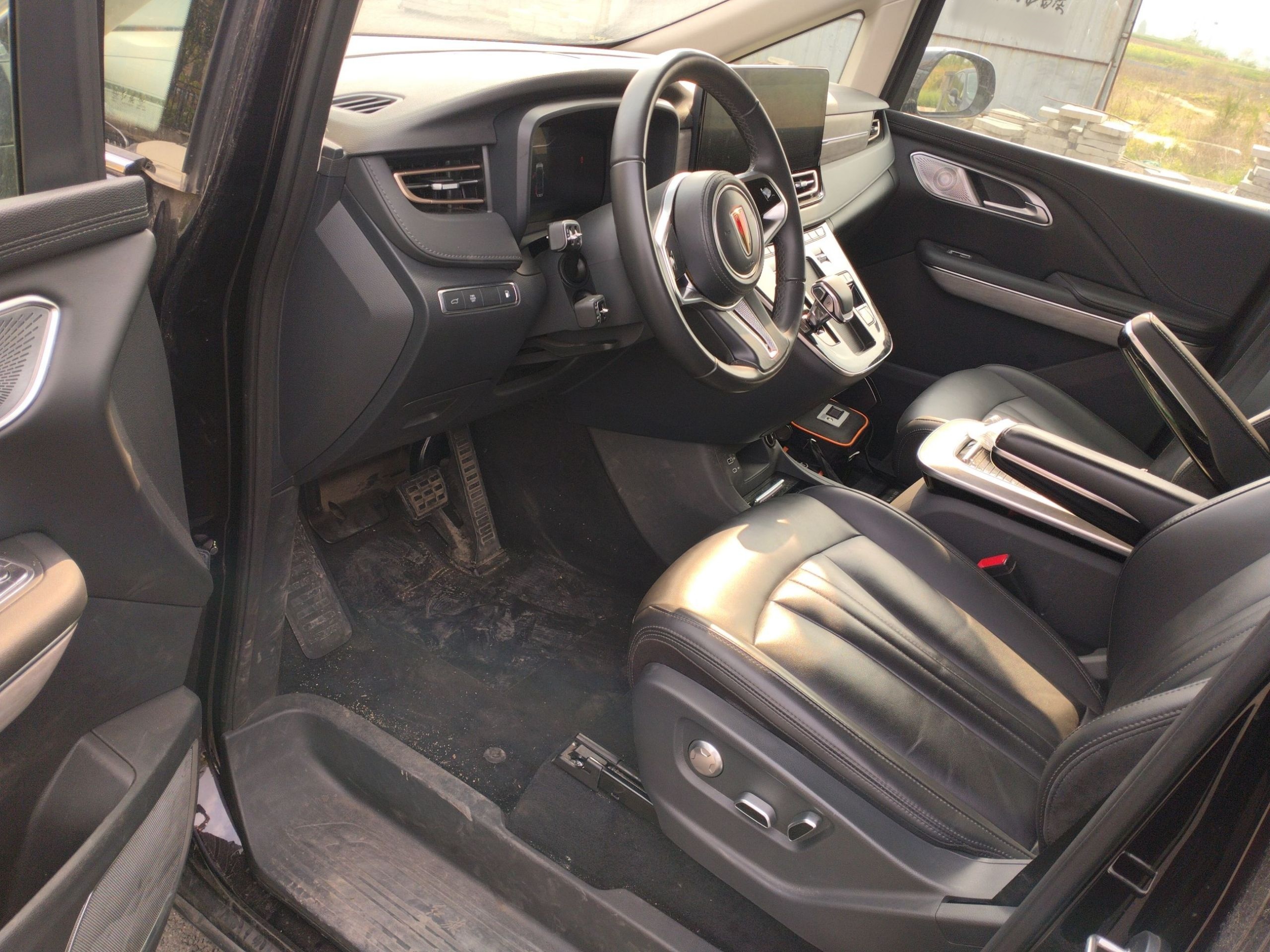 Hongqi HQ9 PHEV 2024 2.0T Four-Wheel Drive Business Edition — снимка 18