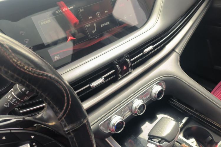 Used CHANGAN CS95 2019 2.0T Four-Wheel Drive Luxury Version