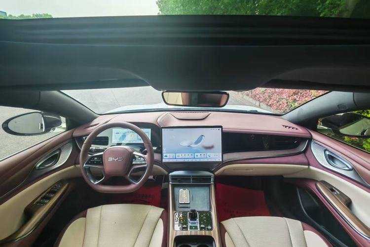 Used BYD Seal 2023 DM-i 1.5L 121km Prestige Model