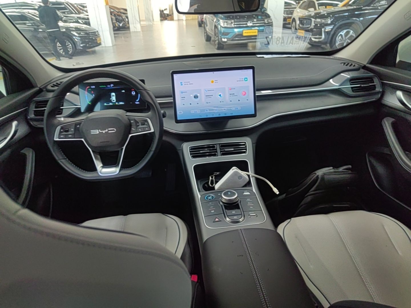 BYD Destroyer 05 2024 HONOR Edition DM-i 55KM Luxury Model — снимка 12