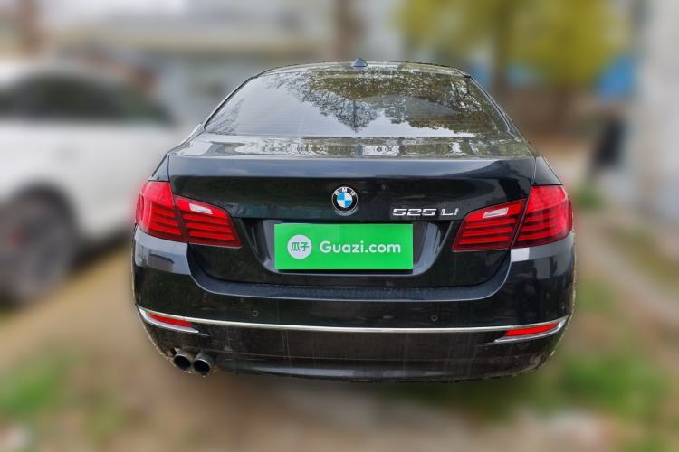 Used BMW 5 Series 2014 525Li Luxury Design Package
