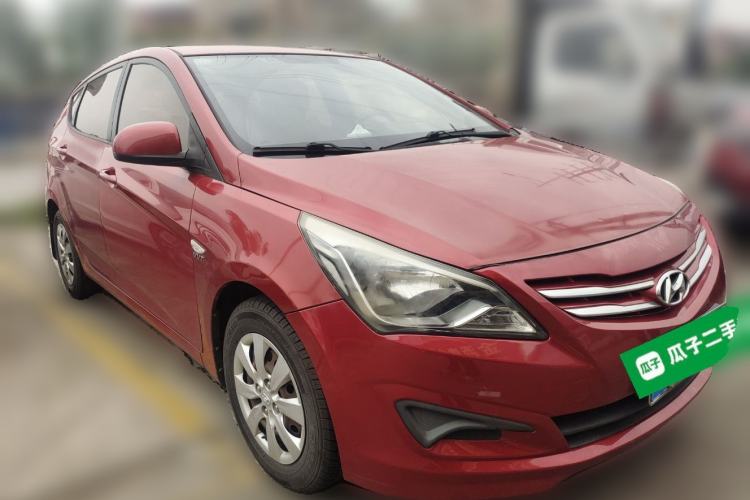Used Hyundai Verna Ray 2014 1.4L Manual GL Front Right 45 Deg