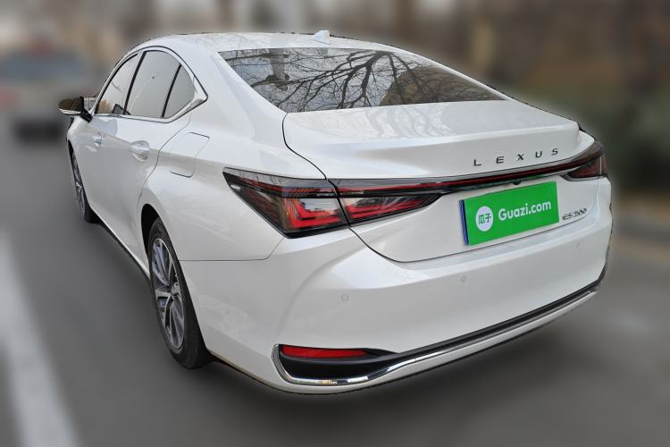 Used Lexus ES 2025 200 Premium Edition
