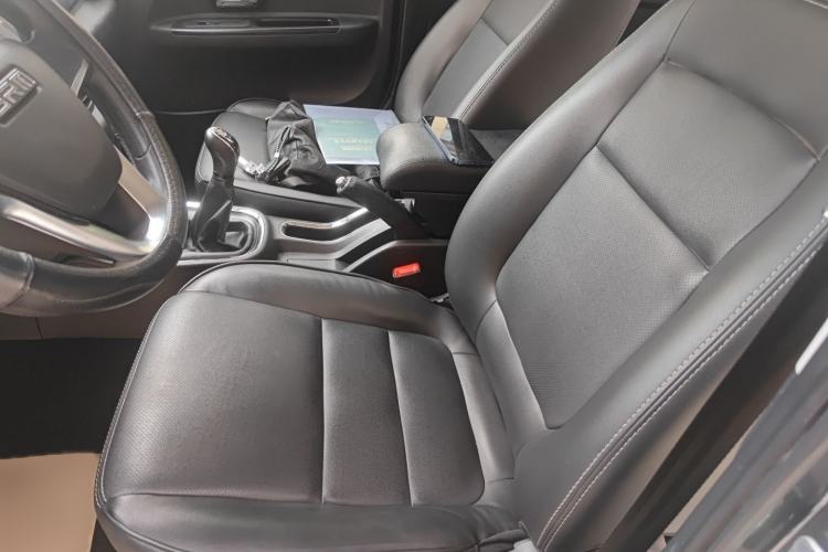 Used Jinbei Gold Hiace M Classic 2022 1.5L Travel Lion Passenger Van 7 Seats Left Front Seat