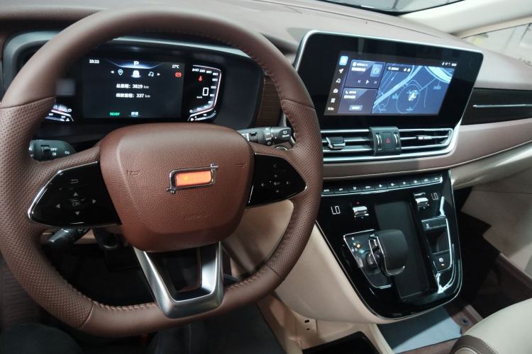 Used Bestune M9 2023 2.0T Prestige Edition
