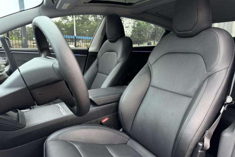 Used Tesla Model 3 2023 Rear-Wheel-Drive Version Interior 5