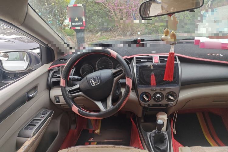 Used Honda City Classic 2012 1.5L manual Elite Edition Steering Wheel