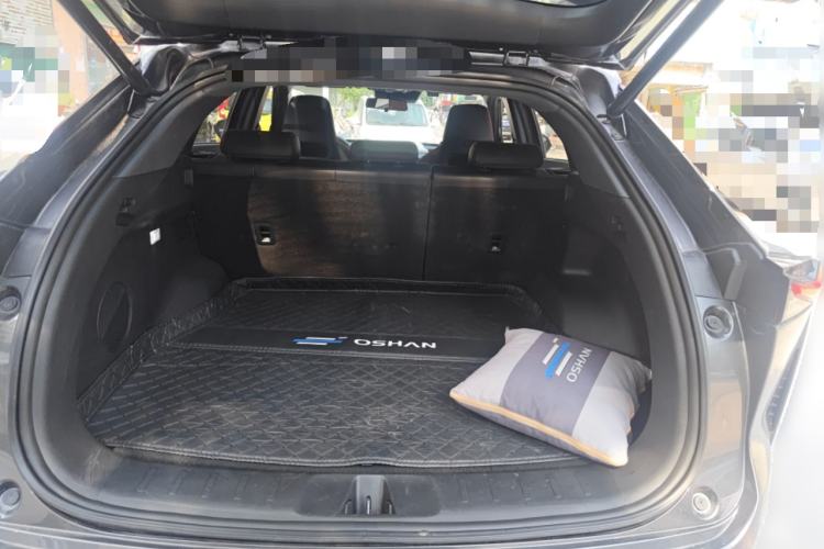 Used CHANGAN OSHAN Z6 2023 Blue Whale 1.5T DCT Smart Luxury Model Trunk