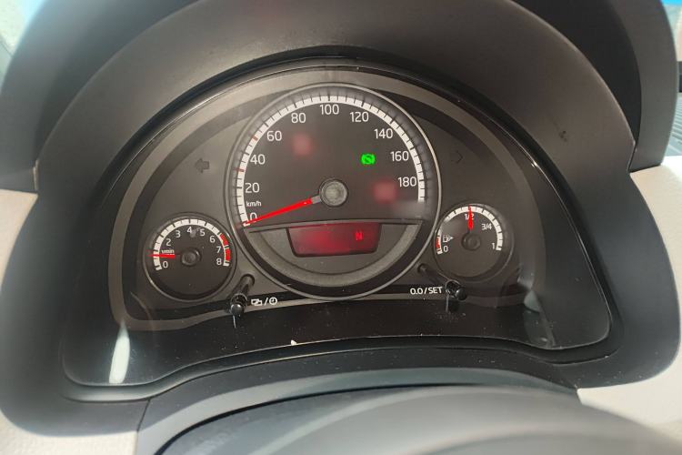 Used Volkswagen up! 2015 1.0L move up!