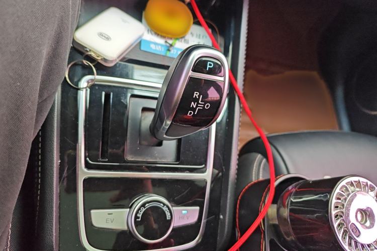 Used BYD Song New Energy 2019 Song DM 1.5TID Smart Connect Sharp Edition Gear Lever