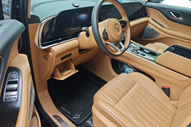 Used VOYAH Dream 2024 PHEV Ultra-Long Range Flagship Edition Interior 3