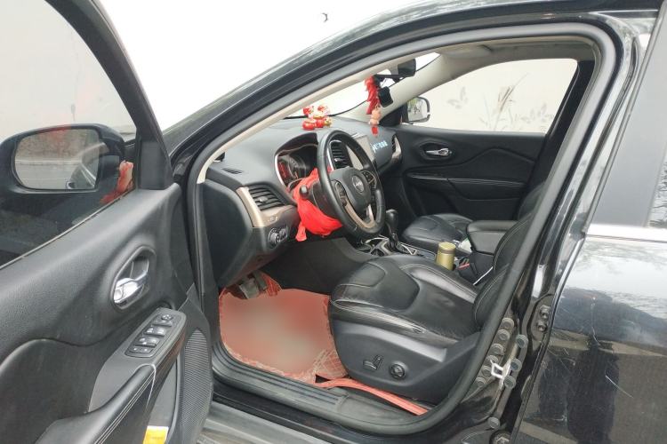 Used Jeep Cherokee 2017 2.4L Leading Edition