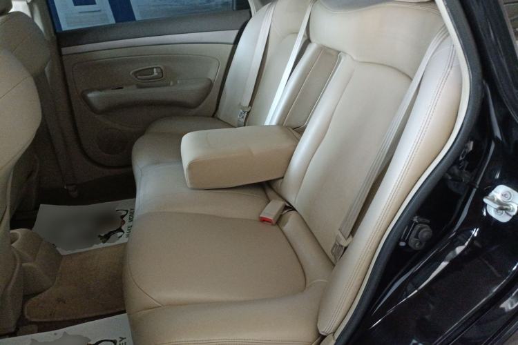 Used Nissan Sylphy 2016 Classic 1.6XE Manual Leading Edition Left Rear Seat