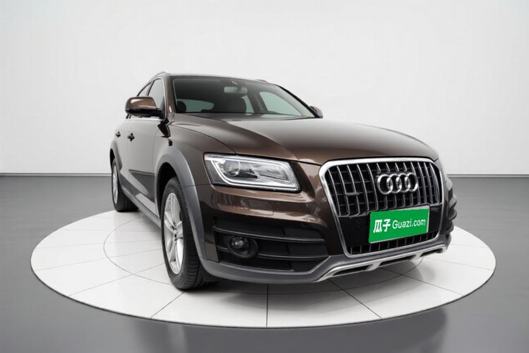 Used Audi Q5 2017 Plus 40 TFSI Technology Model Exterior 2