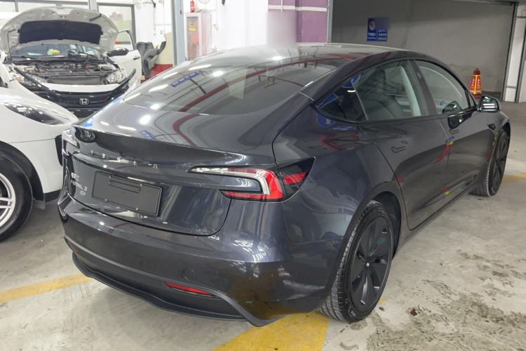 Used Tesla Model 3 2025 Rear-Wheel-Drive Version
