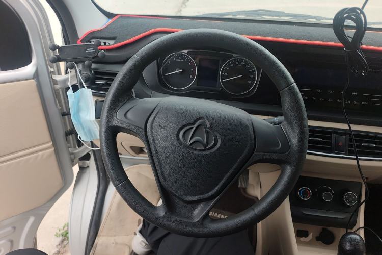 Used CHANGAN KUAYUE Xing V3 2023 1.5L Gasoline Standard Edition 2-Seat Van Steering Wheel
