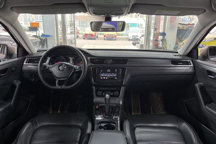 Used Volkswagen Passat 2017 330TSI DSG Luxury Edition